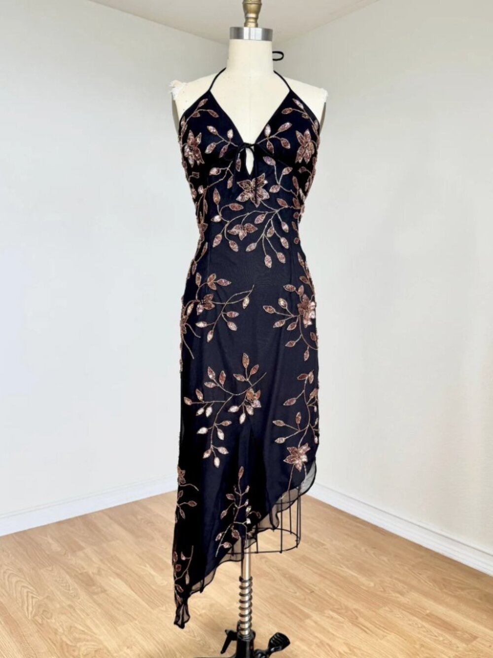 Sz M Vintage Y2K Cache Black and Copper Silk Beaded Asymmetrical Size 6